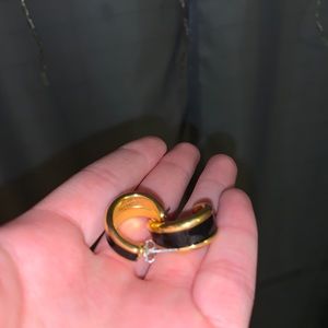 ⭐️Like new chunky gold and black hoop earrings